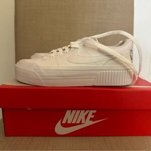 Women’s Nike Court Legacy Lift